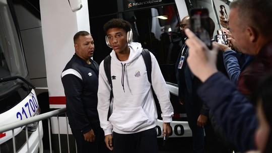 Santos blinda Robinho Júnior após estreia