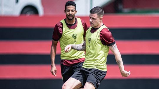Vitória define time para duelo com Flamengo