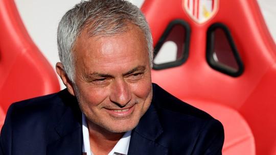 Benfica inicia era Mourinho com triunfo