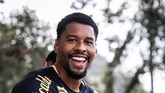 Santos aposta em Diógenes após saída de Brazão