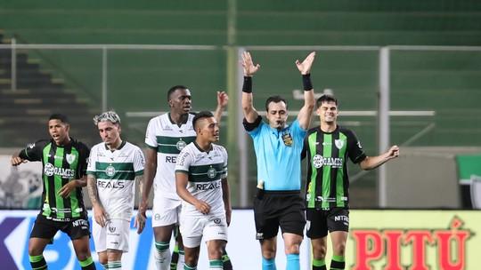 Coritiba se diz prejudicado após divulgação de áudio do VAR