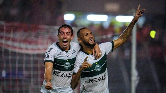 Coritiba: De Pena se destaca entre reservas na Série B