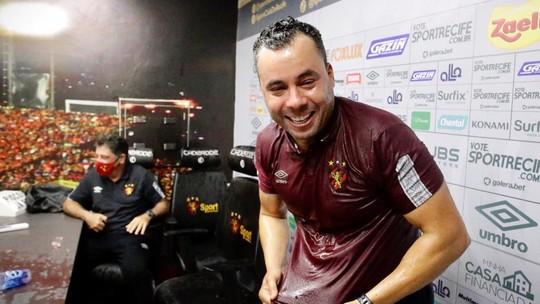 Ventura assume Vitória em busca de novo milagre na Série A