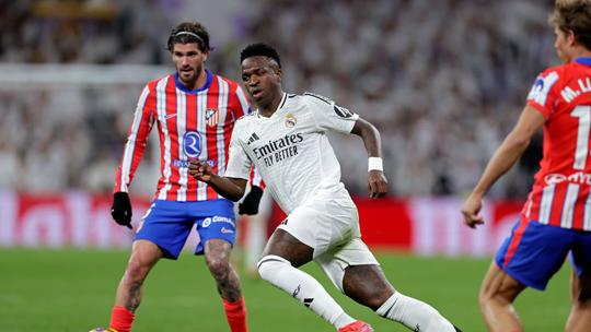 Vini Jr brilha mas vaga no clássico é incerta