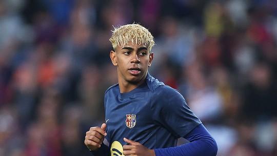 Yamal: Freio do técnico esfria euforia no Barcelona