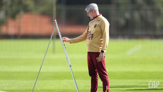 Furacão com mudanças para encarar o Vila Nova