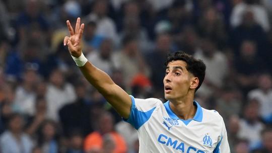 Agressão a Jogador do Olympique Choca França