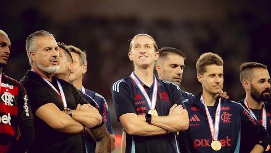 Flamengo: Libertadores eleva pressão por renovação de Filipe Luís