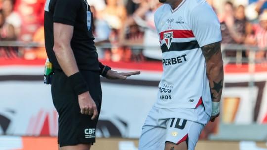 Luciano coleciona amarelos e lidera ranking no São Paulo