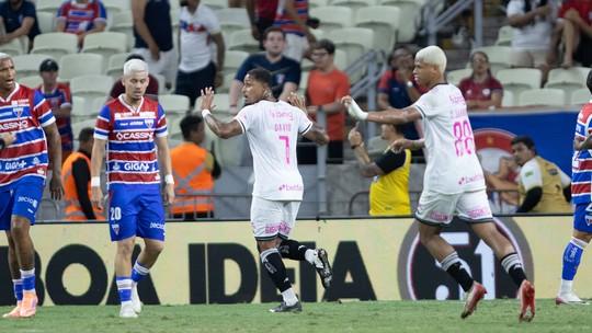 Fortaleza afunda no Z4 após derrota em casa