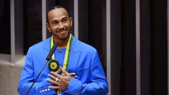 Hamilton Exalta Brasil e Considera Mudança