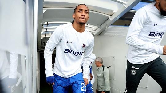 Chelsea Modera Expectativas Sobre Gols de João Pedro