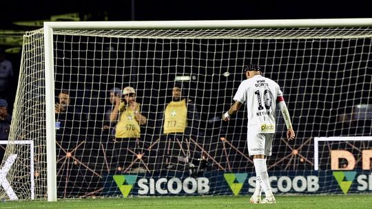 Santos peca nas finalizações e preocupa no Brasileirão