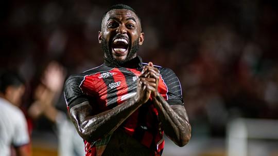 Vitória vence Bavi e ganha fôlego para sair do Z4 do Brasileirão