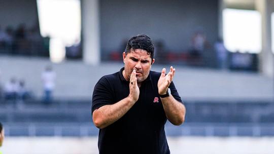 CRB mira renovação com Barroca