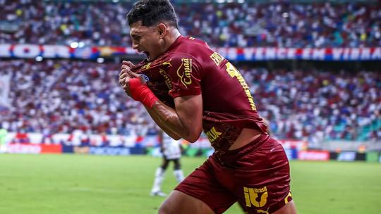 Bahia vence Vasco e segue vivo no G5