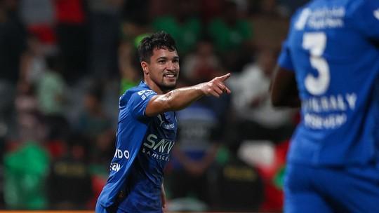 Marcos Leonardo atinge marca centenária e brilha no Al Hilal