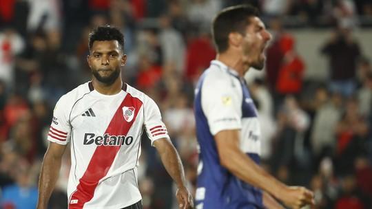 River Plate em turbulência: Pênalti perdido e protestos acirram crise