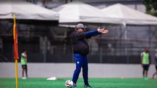 Remo: Guto reclama de arbitragem após revés