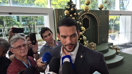 CBF reage contra xenofobia direcionada a Ancelotti