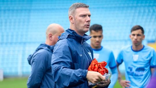 Tite mira auxiliar do Avaí para projeto europeu