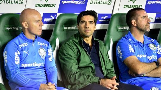 Palmeiras reforçado encara Vitória