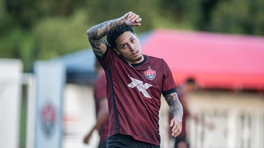 Vitória escala novo atleta e infla elenco no Brasileirão