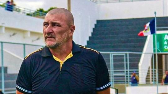 Sampaio Corrêa define técnico e mira reforços