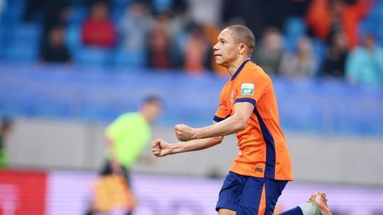 Wellington Silva brilha na China