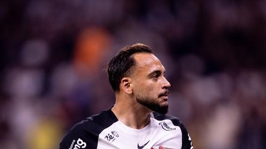 Corinthians negocia permanência de Maycon