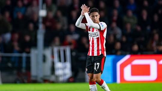 Mauro Júnior se torna o brasileiro com mais partidas pelo PSV