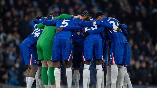 Fulham e Chelsea se enfrentam em Londres