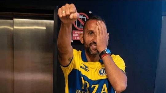 Interminável! Barcos segue carreira no futebol internacional