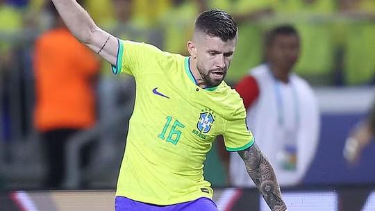 Caio Henrique prioriza sucesso na Champions visando a Copa