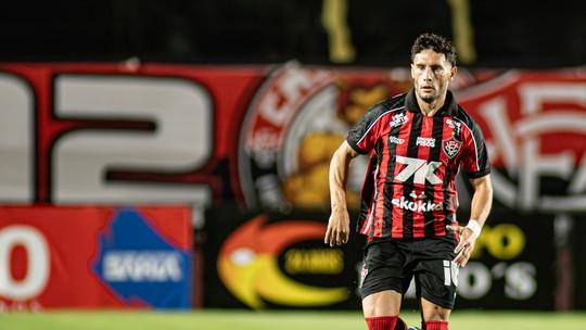 Vitória vence em casa pelo Baianão