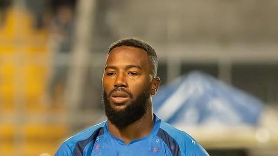 Jogador haitiano sem clube pode enfrentar Brasil na Copa