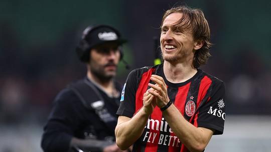 Modric Desafia o Tempo no Milan à Borda da Copa do Mundo