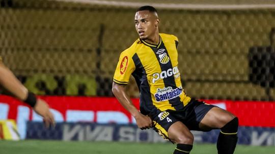 Vitória falha em conversas com zagueiros em fechamento da janela