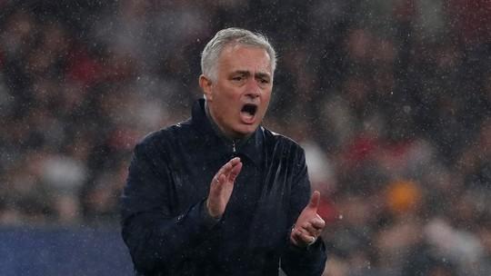 Mourinho descarta especulações sobre possível volta ao Real Madrid